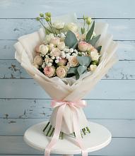 Букет цветов из:  Розы и Лизиантусы #REPLACE_PRED# Каскара