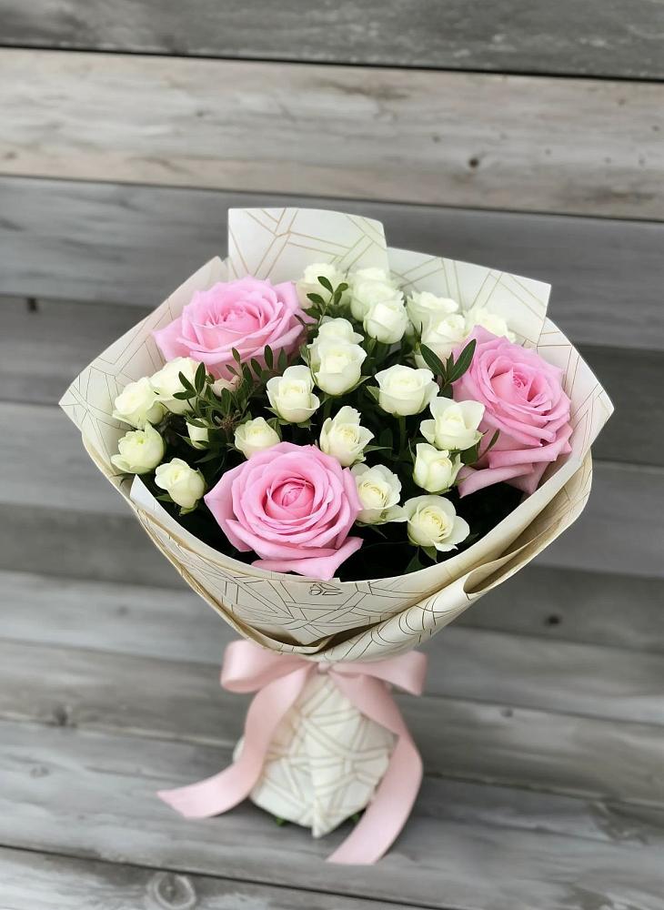 Букет цветов из: Розы в Каскара