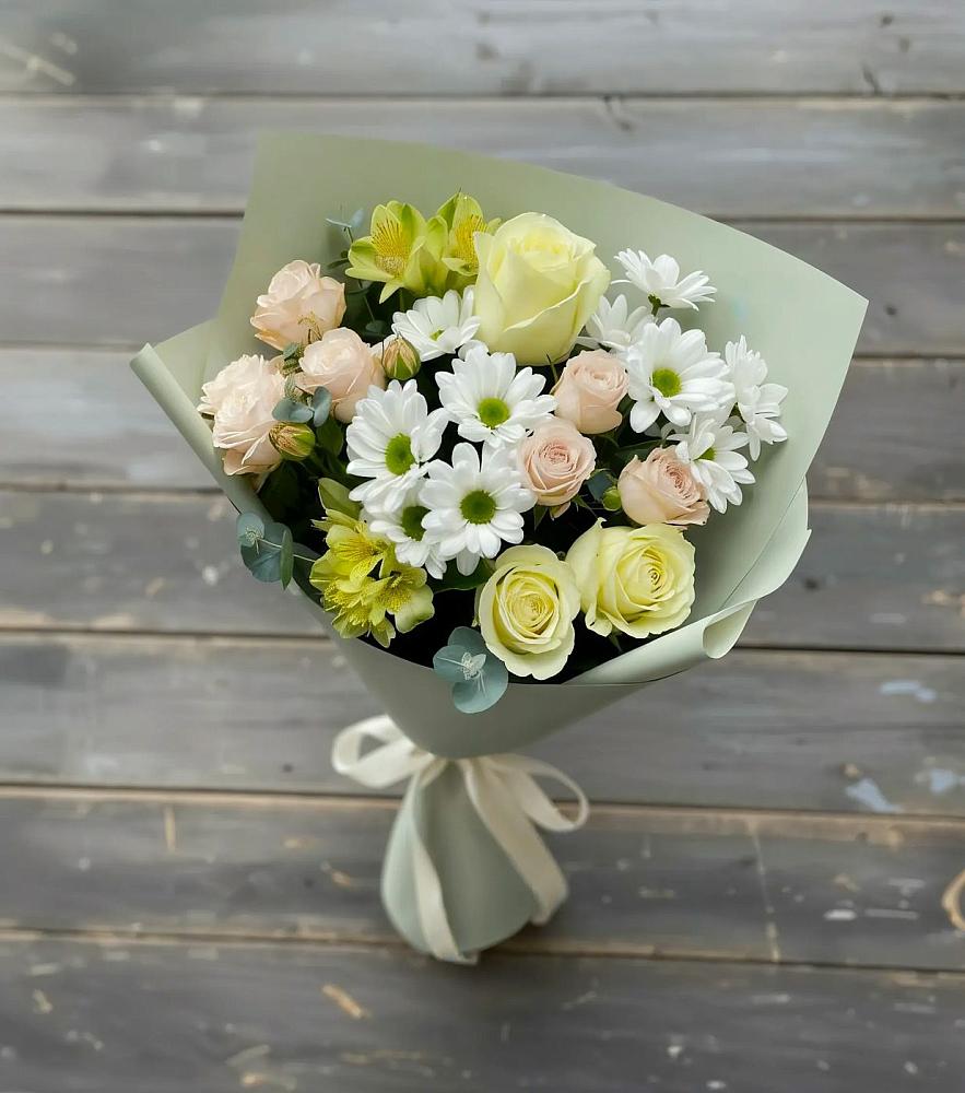 Букет цветов из: Альстромерии, Розы и Хризантемы в Каскара