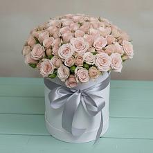 Цветочная композиция из Розы в шляпной коробке в Каскара