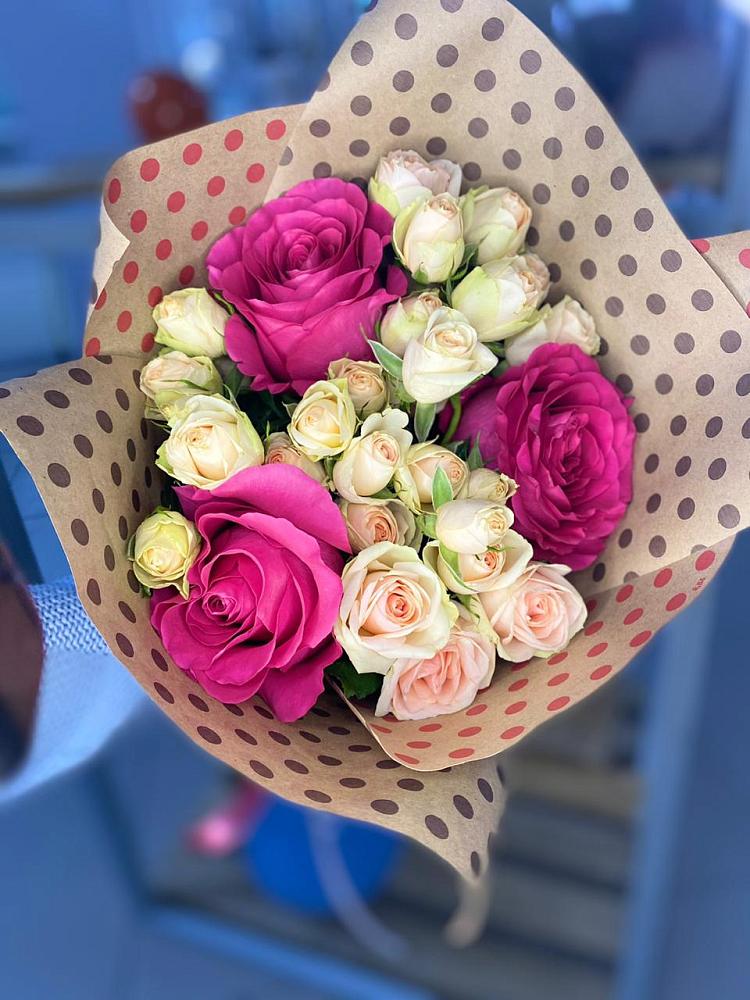 Букет цветов из: Розы в Каскара