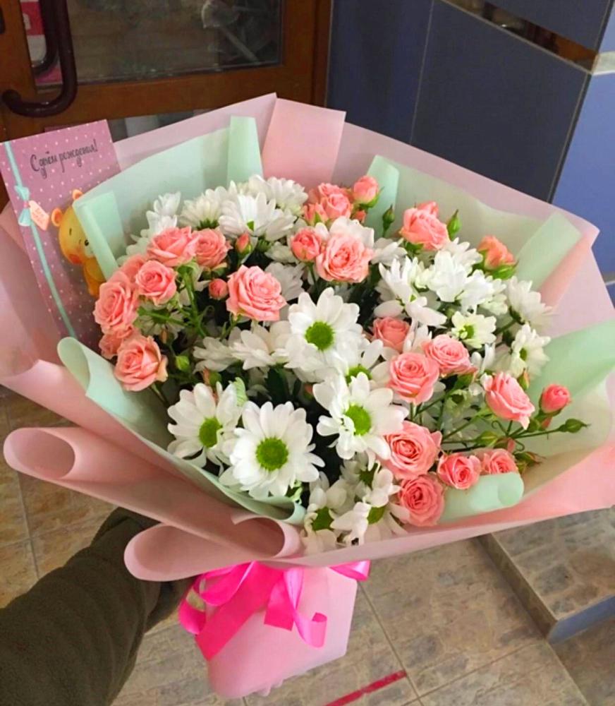 Букет цветов из: Розы и Хризантемы в Каскара