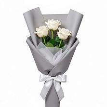 Букет 3 белые розы в Каскара