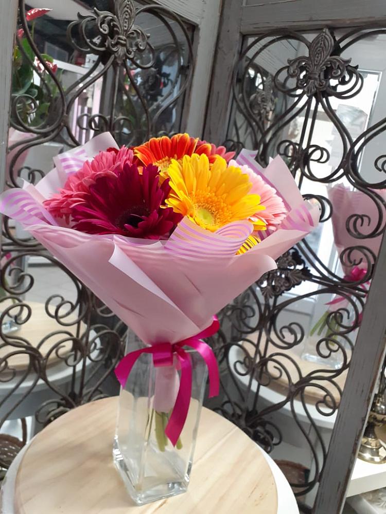 Букет цветов из: Герберы в Каскара