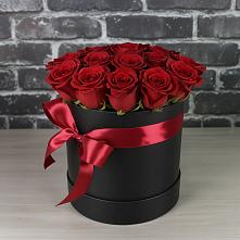 Цветочная композиция из Розы в шляпной коробке в Каскара