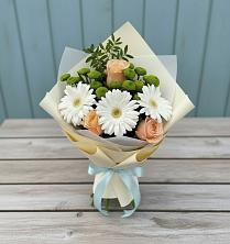 Букет цветов из:  Герберы, Розы и Хризантемы в Каскара
