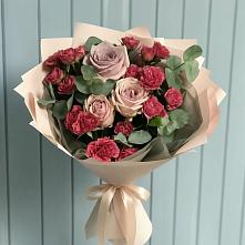 Букет цветов из:  Гвоздики и Розы в Каскара